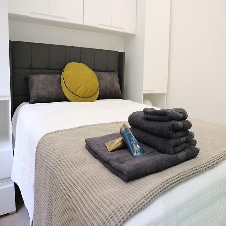 Phaedrus Living: City Center Luxury Flat Clarewood Лондон Екстер'єр фото